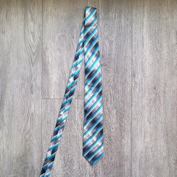 blue, white, silver and gray striped tie by Pierre Cardin - Picture 1 of 6